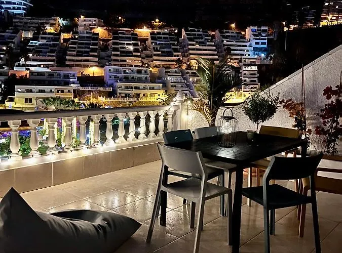 Luxury Penthouse With Breathtaking Views And Huge Private Terraces アパート *