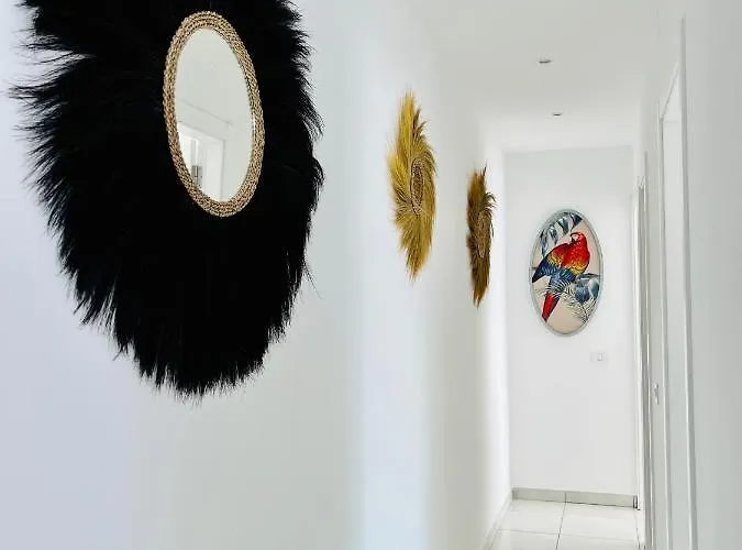 Luxury Penthouse With Breathtaking Views And Huge Private Terraces *