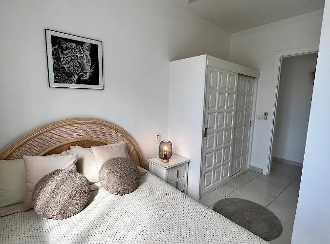 Luxury Penthouse With Breathtaking Views And Huge Private Terraces アパート *