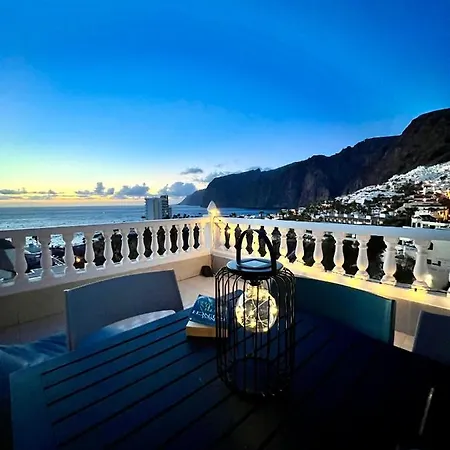Apartment Luxury Penthouse With Breathtaking Views And Huge Private Terraces