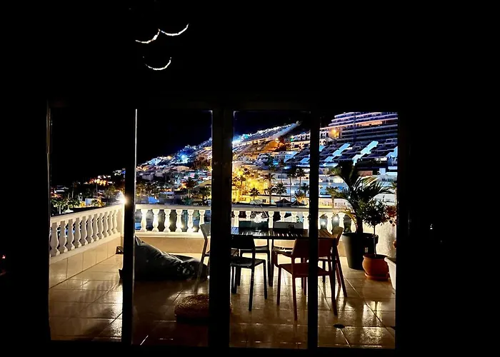 דירה Luxury Penthouse With Breathtaking Views And Huge Private Terraces *