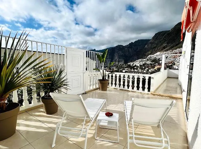 Luxury Penthouse With Breathtaking Views And Huge Private Terraces Puerto de Santiago (Tenerife)